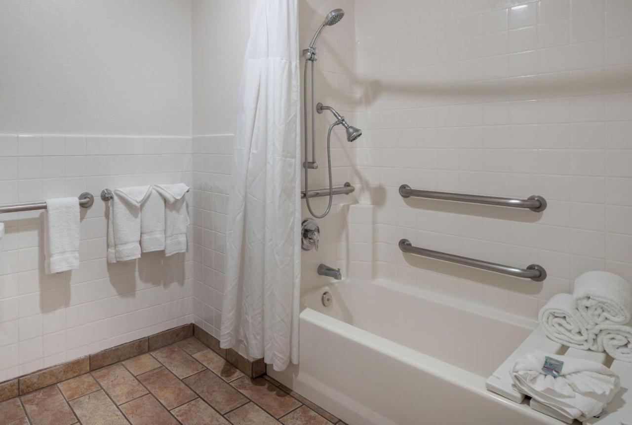 Best Western Corona Hotel & Suites Bagian luar foto