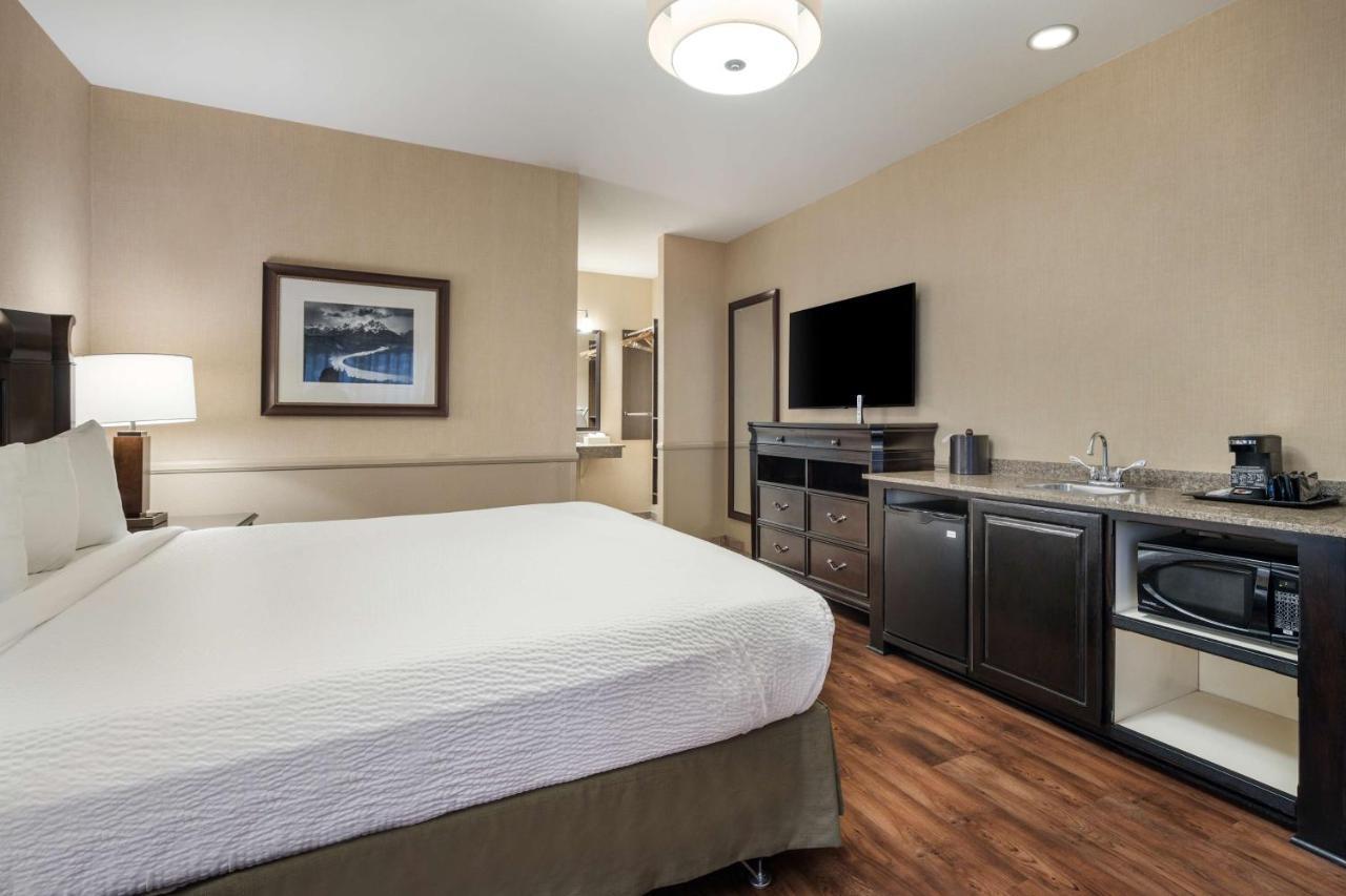 Best Western Corona Hotel & Suites Bagian luar foto