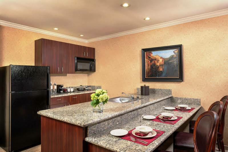 Best Western Corona Hotel & Suites Bagian luar foto